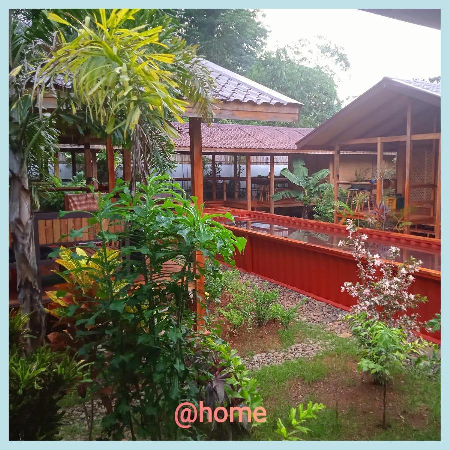 At Home Puerto Princesa Luaran gambar